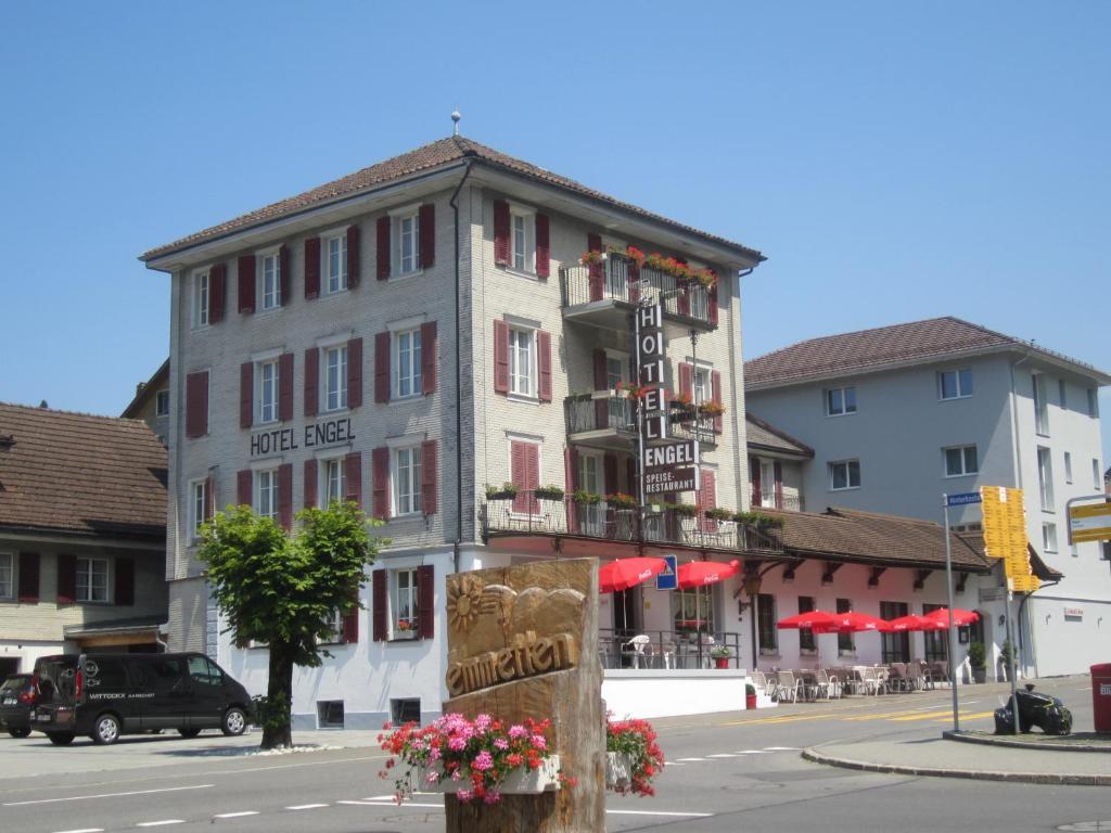 Hotel Engel Emmetten Exteriör bild